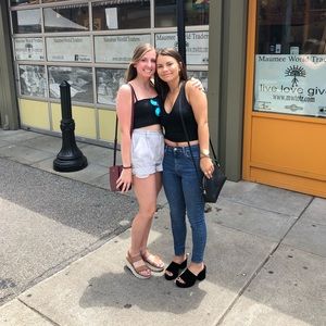 Meet your Posher, Dana